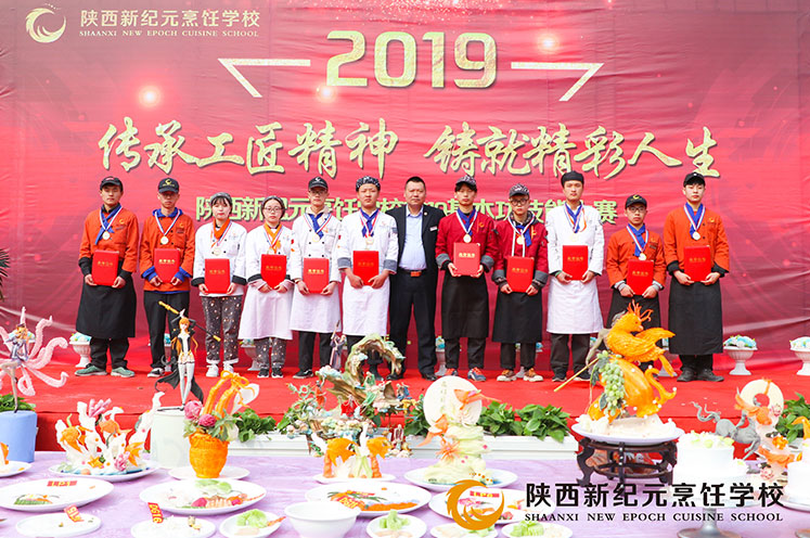 每一个,在外,打拼,为什么,你越,努力,反而,离钱,越远,有
