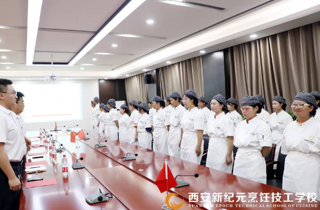 我校,圆满,举办,西点,主厨,专业,开班,典礼,往昔,勤赴,