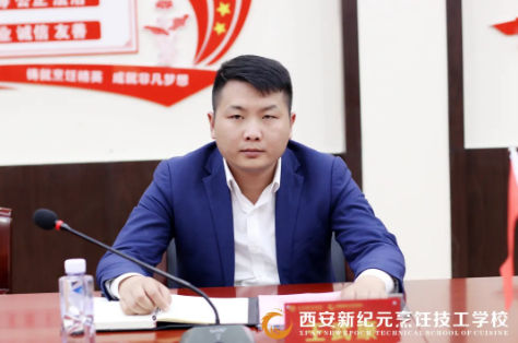我校,圆满,举办,新生,开班,典礼,郑重,仪式,欢迎,你的,